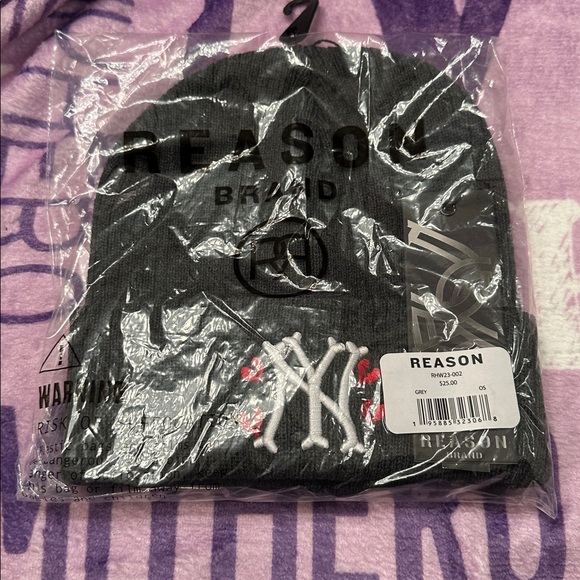 Reason brand Beanie NY ❤️ - Picture 3 of 3